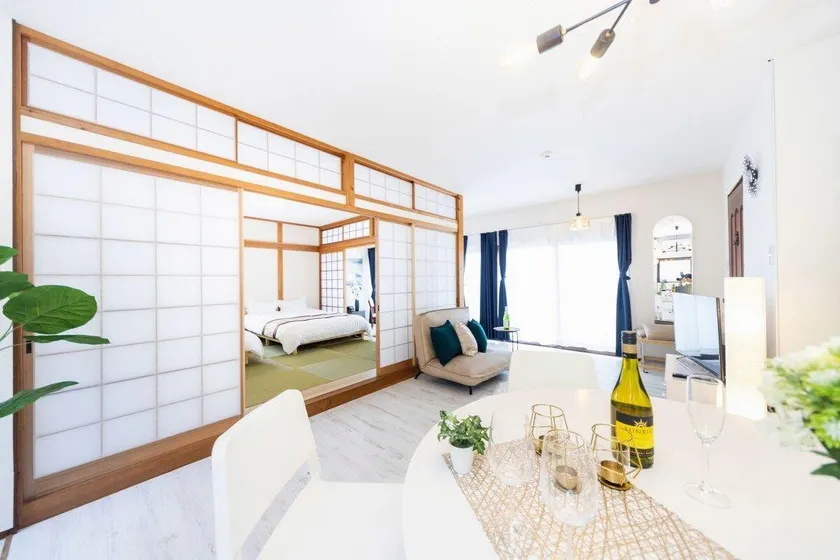 Awaji Seaside Villa in Goshiki - Image 1