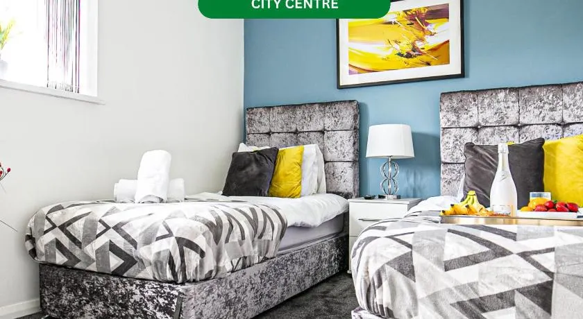 Central Leamington Spa House with Free Parking, Fast Wifi, Smart TV with Free Netflix and Garden by Yoko Property - Image 1
