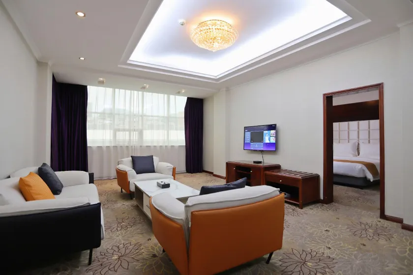Lichuan International Hotel - Image 1