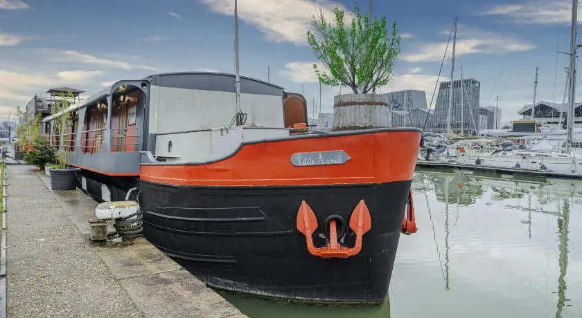 Superbe Péniche En Centre Ville - Image 1