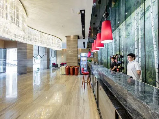 the Posh Hotel - Image 1