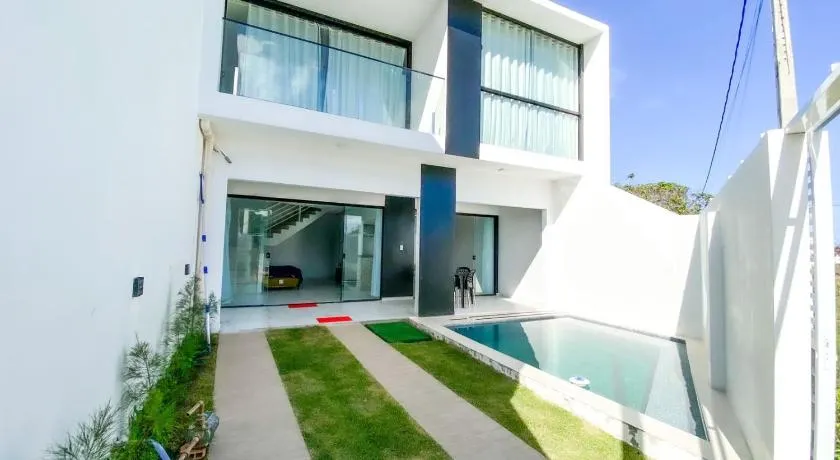 VIA CARNEIROS DUPLEX - Image 1