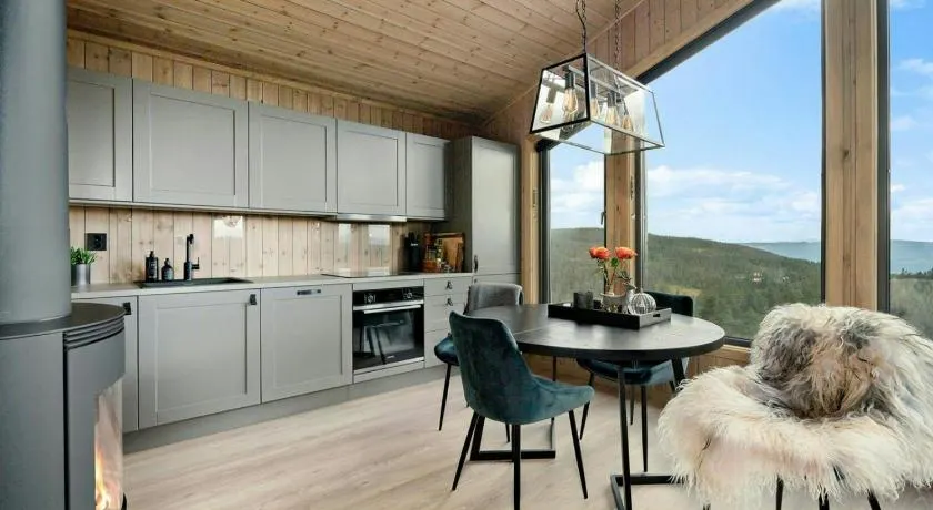 Cabin at Norefjell with a stunning view - Image 1