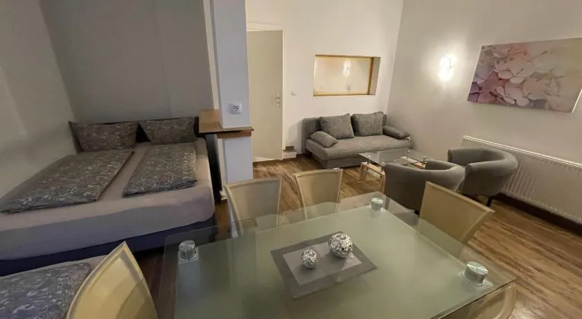 Apartments Strehlen - Image 1