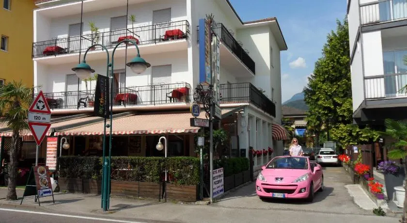 Hotel Rialto - Image 1