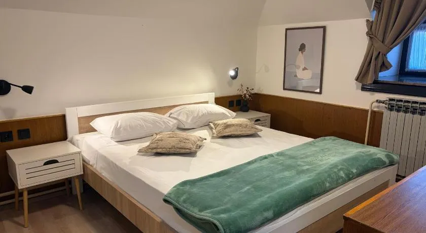Guest house Royal - Image 1