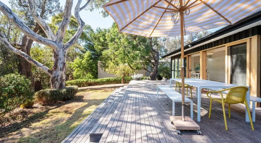 Arlo Beach House - Beachside, Pet Friendly, Fireplace - Image 1