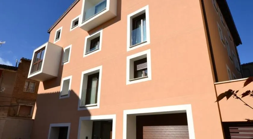 La Casa de las Aldeas - Image 1