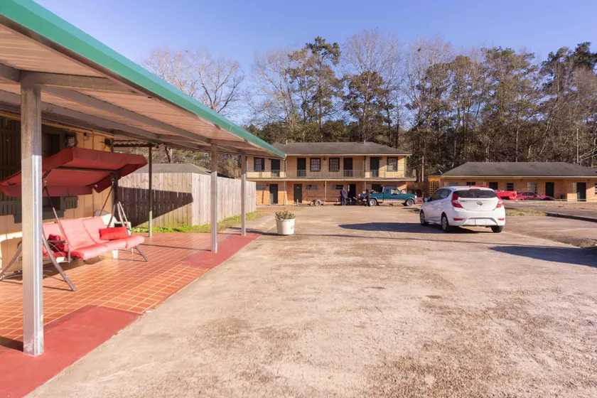 OYO Hotel Brookhaven MS Hwy 51 North - Image 1