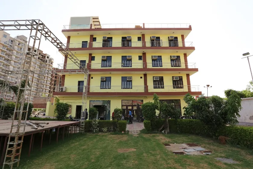 Hotel O Shree Radha Resort - Image 1