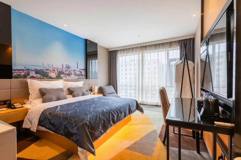Chonpines Hotel·s Liaocheng City Centre Wuxing Department Store - Image 1