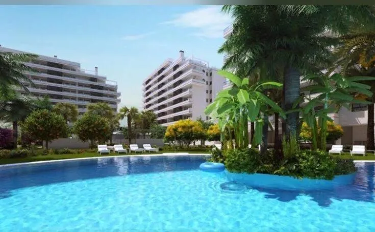 CAROLINAS BEACH &GOLF HOUSE - Image 1