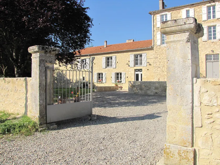 Maison Saint-Pé (Gers) - Image 1