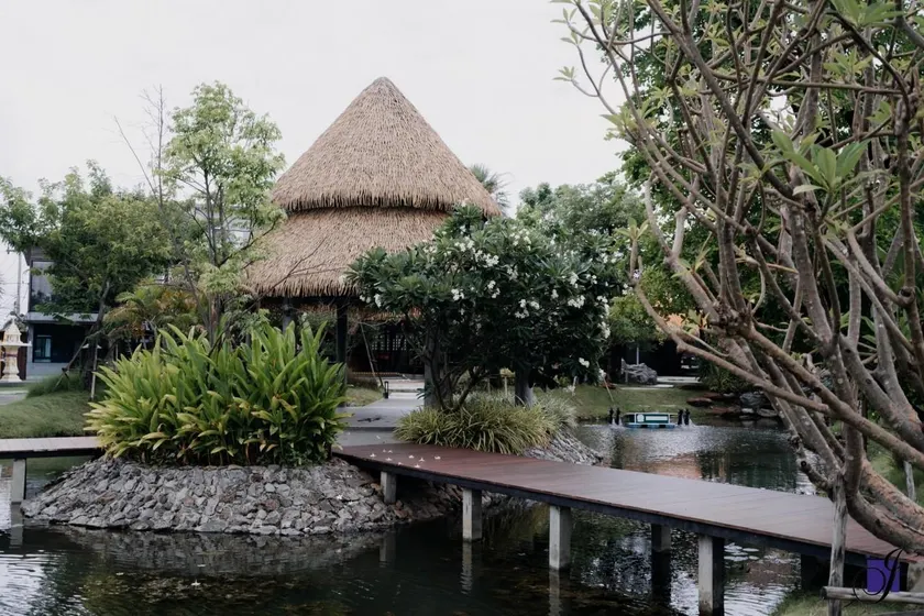 Jintana Resort - Image 1