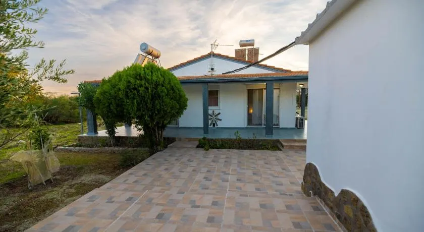 Villa Hara Kiotari - Image 1