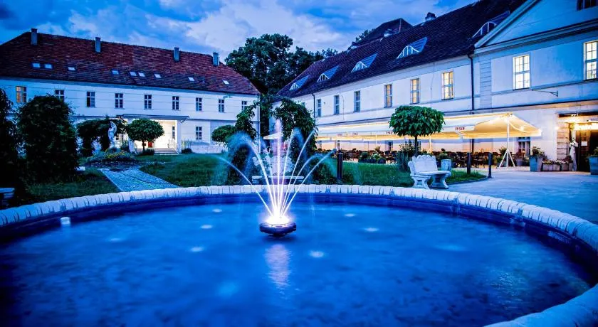 Hotel Nysa - Image 1
