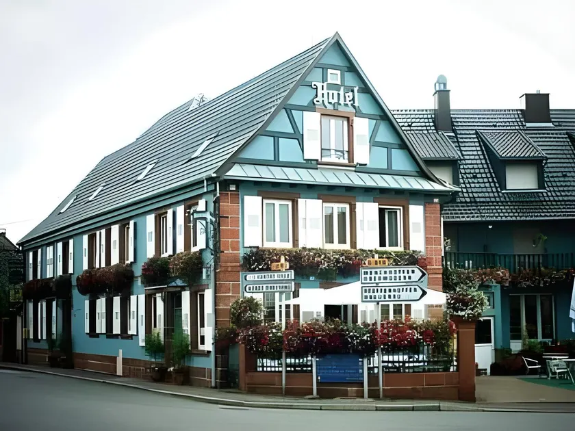 Logis Hotel Aux Comtes De Hanau - Image 1
