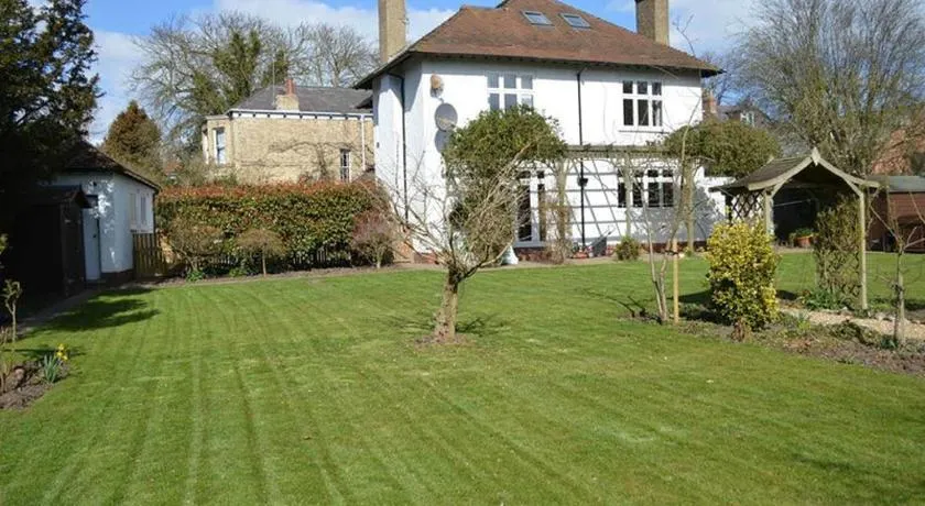 Boutique Rooms at The Ellesmere - Image 1
