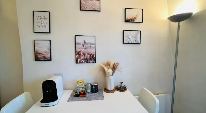 Charming Studio superb location in 7th district Paris - Image 1