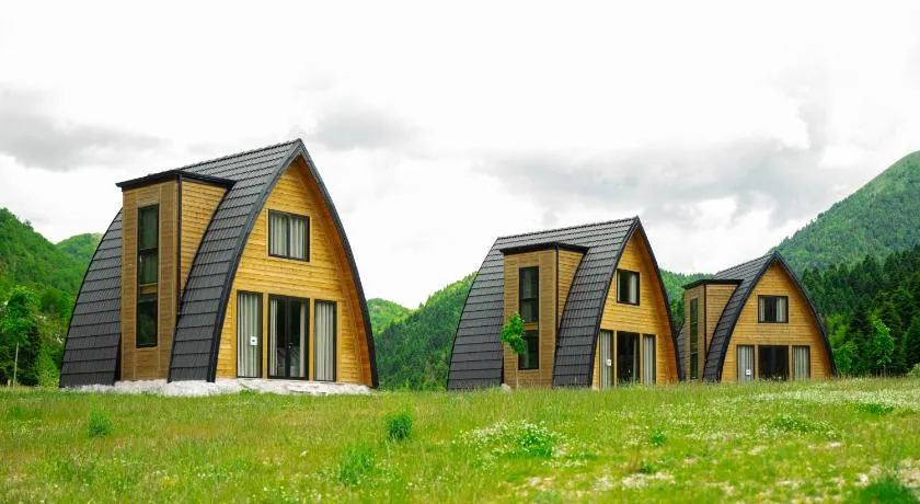 Altus Highland Lodges - Image 1