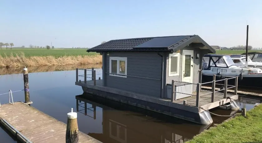 Waterhut 2 Aduarderzijl - Image 1