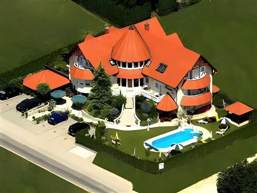 Fortuna Villa - Image 1
