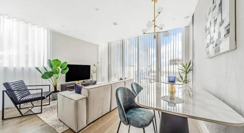 Contemporary Fulham Penthouse with Large Balcony - Pass the Keys - Image 1