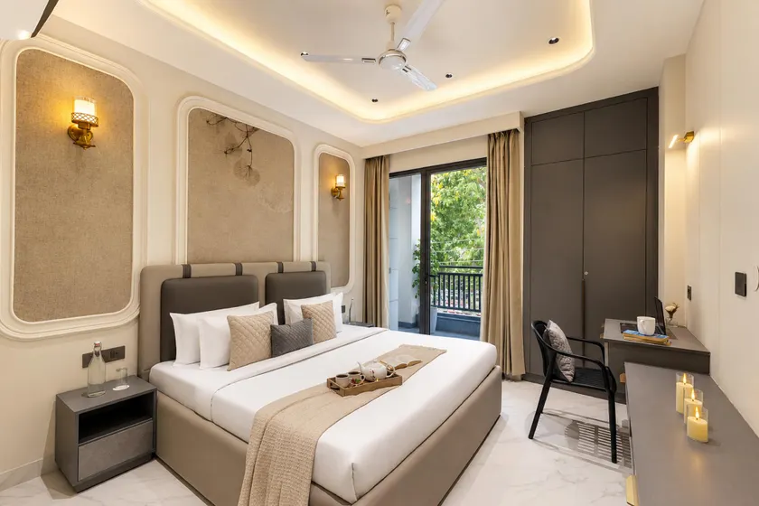 Liv Regalia - Luxora Stays near Galleria Market - Image 1