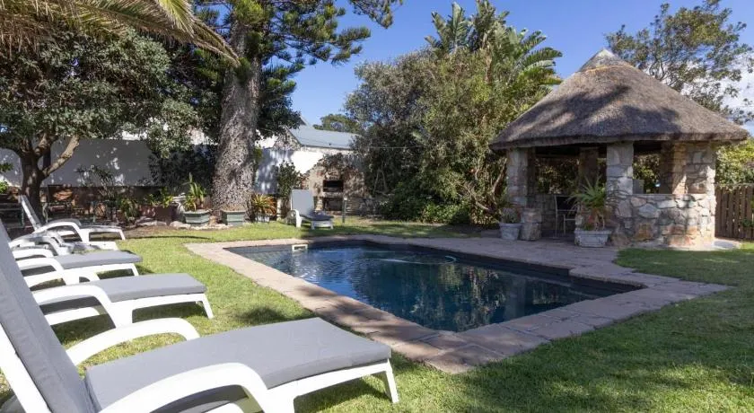 House on Westcliff - Image 1