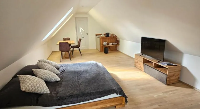 Make Apartment - Image 1