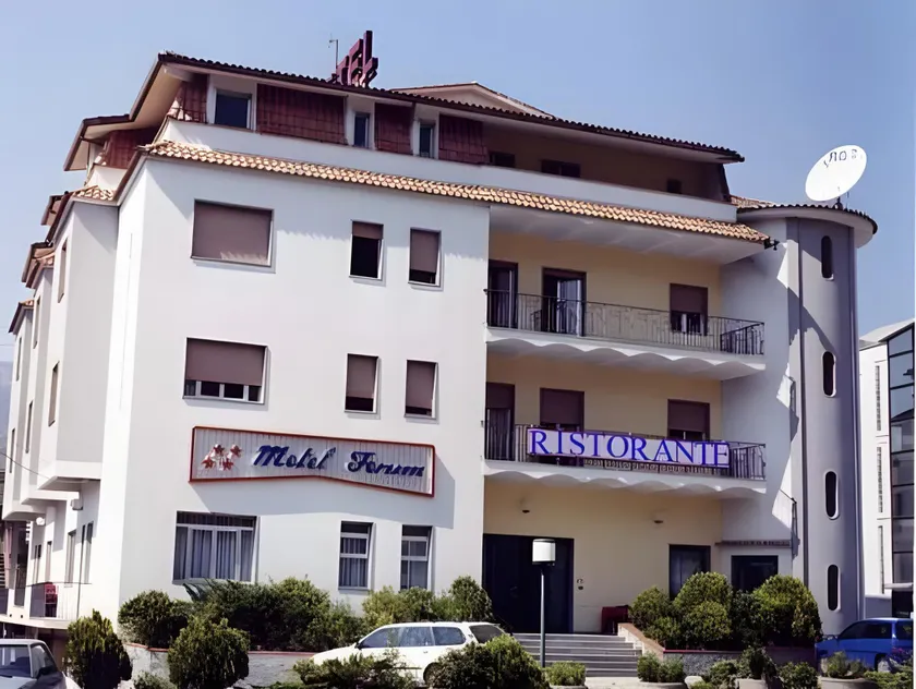 Motel Forum - Image 1