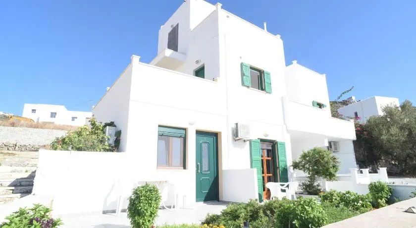 Fotis apartments Naxos Plaka - Image 1