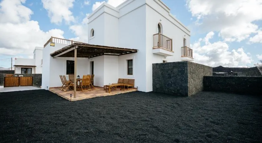 Villa Cristina by Casas Blancas - Image 1