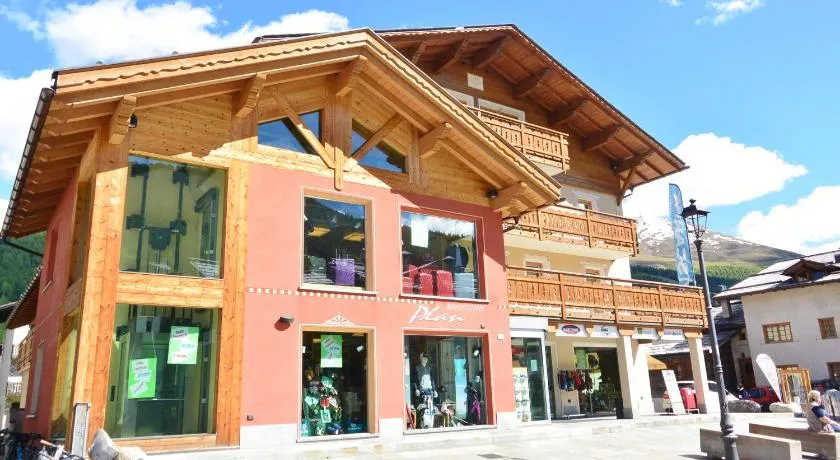 Hotel Garnì al Plan - Image 1