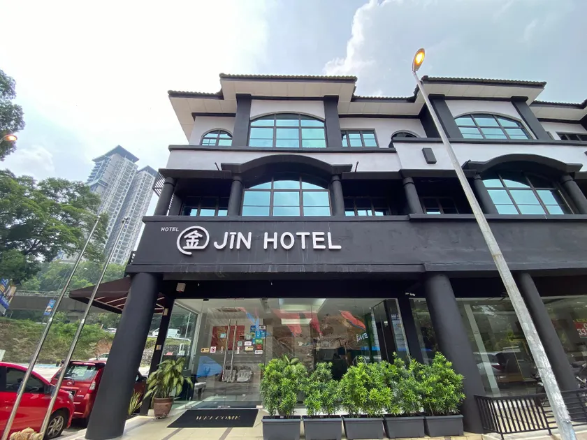 Jin Hotel - Image 1