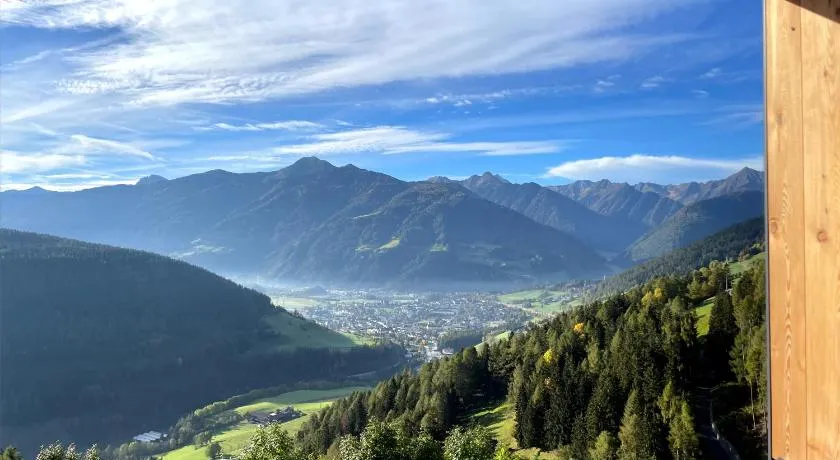 Schallerhof Sterzing - Deine Auszeit mit Ausblick in unseren Ferienwohnungen auf dem Bergbauernhof in Südtirol - Image 1