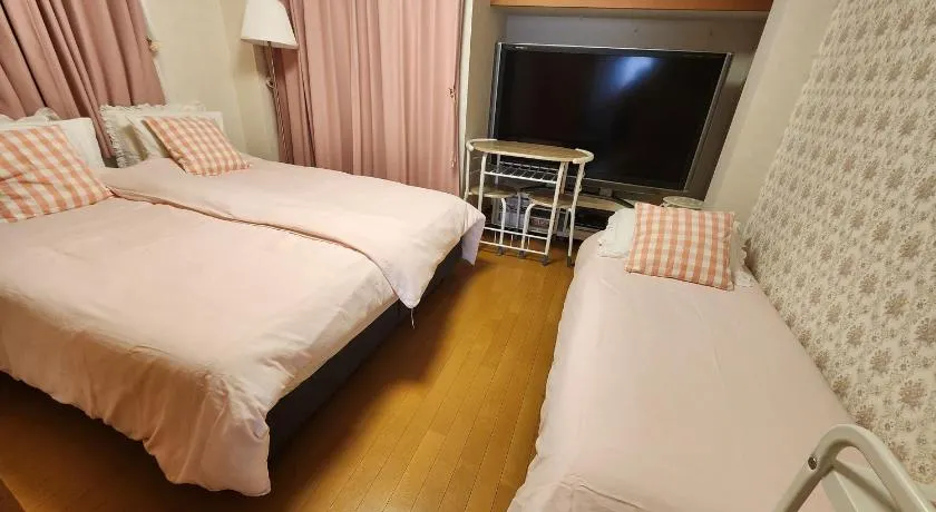 Takaraboshi room 301 Sannomiya 10 min - Image 1