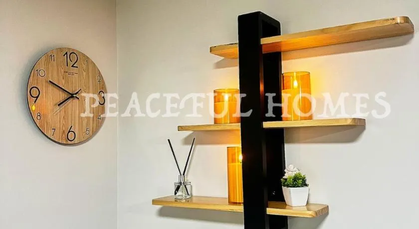 Peaceful Homes - Elegant 2 Bedroom Suite - Image 1