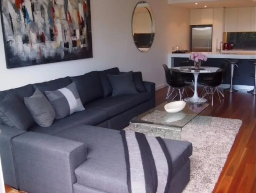 Modern Apartment, Brand New Building - GLOVE - Image 1