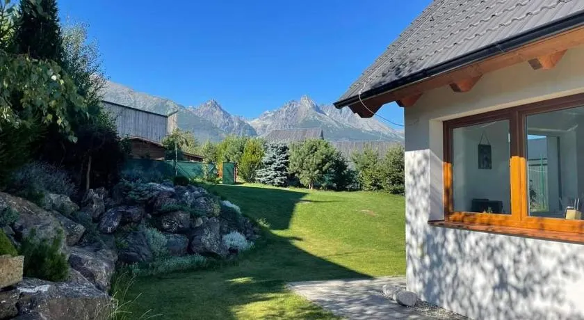 VILA LESNA House with a garden 2 minutes from the center of the Tatras - Image 1