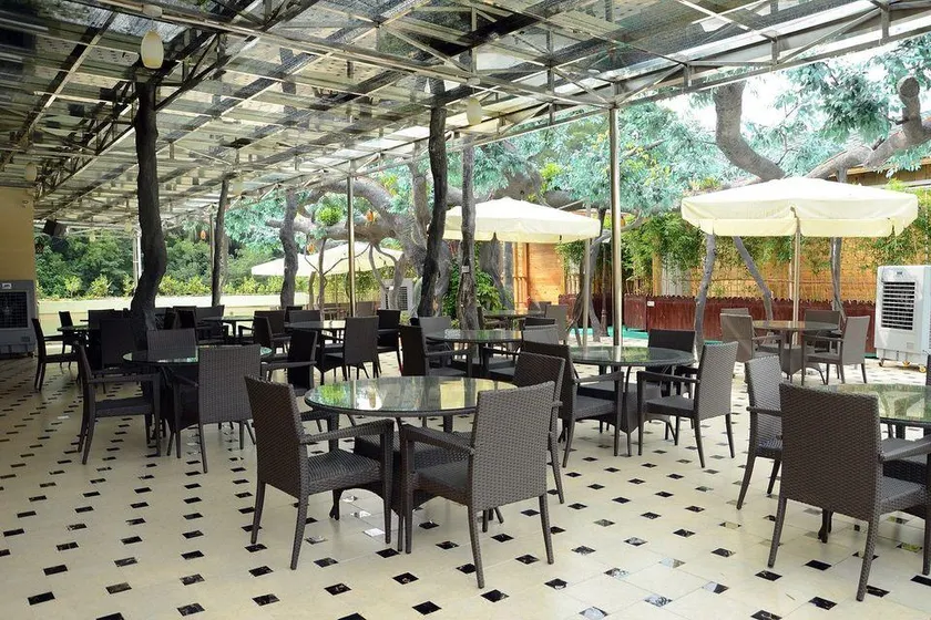 Guangdong Hotel (Jiangmen Xinhui Xinghui Plaza Xiangshan Park) - Image 1