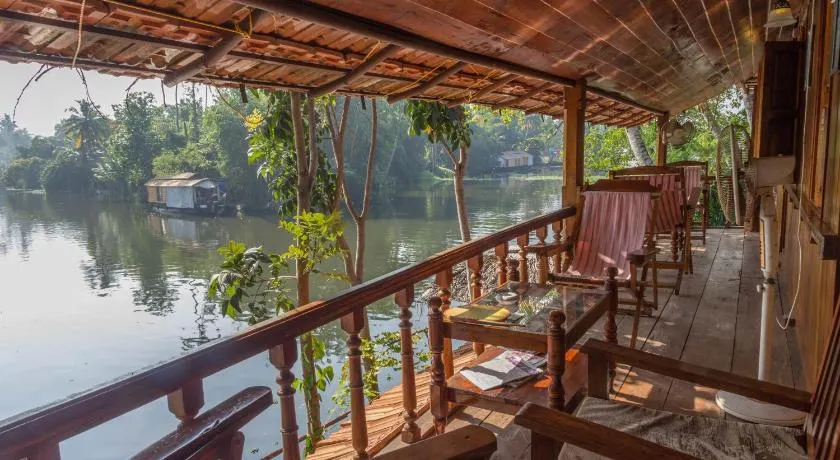 Malayalam Lake Resort - Image 1