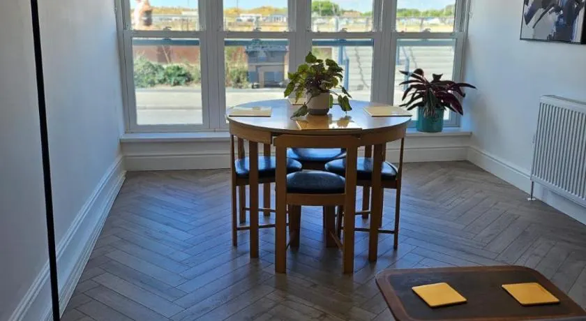 River Breeze Apartments 2 - Image 1