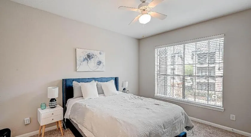 Apartment in Houston Med Center - Image 1