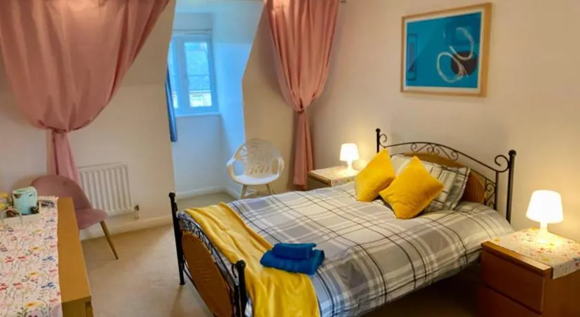 Ensuite Room Exeter near Hospital, St Lukes, County Hall - Image 1