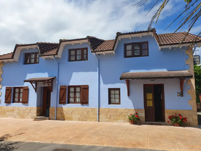La Casa de Mamasita - Image 1