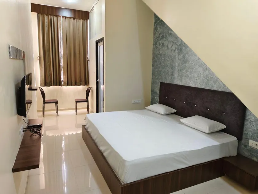 Jawai Rock Hotel - Image 1