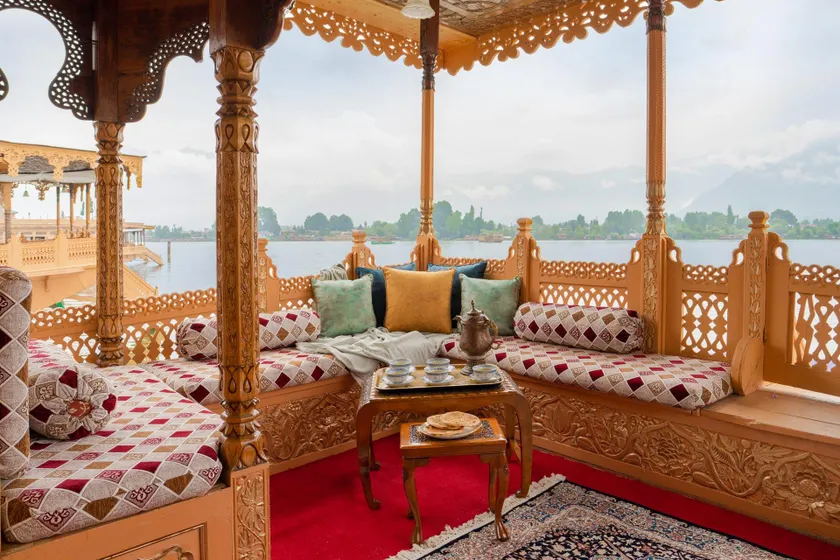 LohonoStays Harmukh Houseboat - Image 1