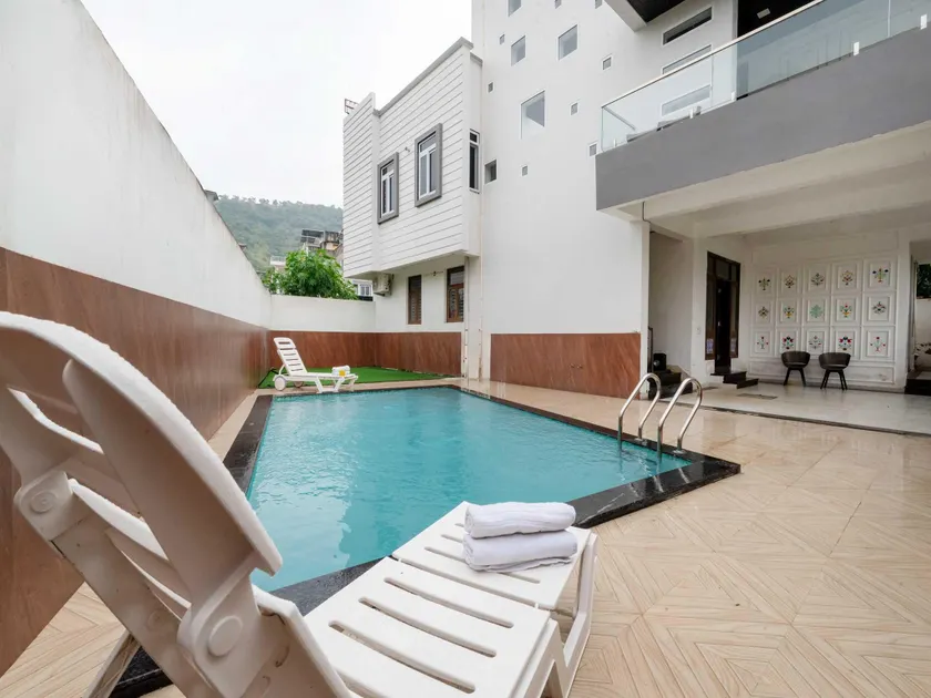 DanCenter Sunset View 5BHK Villa | Pvt Pool | Udaipur - Image 1