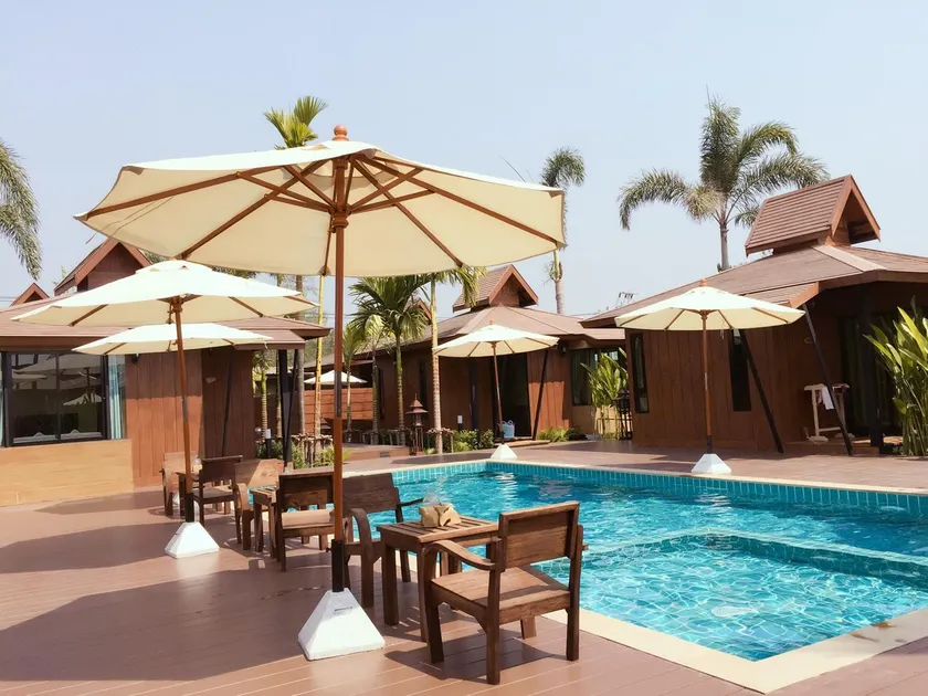 Lana Hotel - Image 1